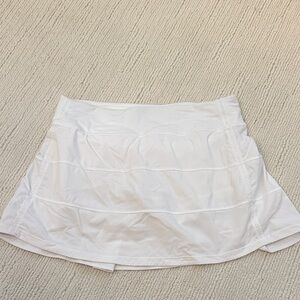 Lululemon Athletica Pace Mid Rise White Skirt size 8